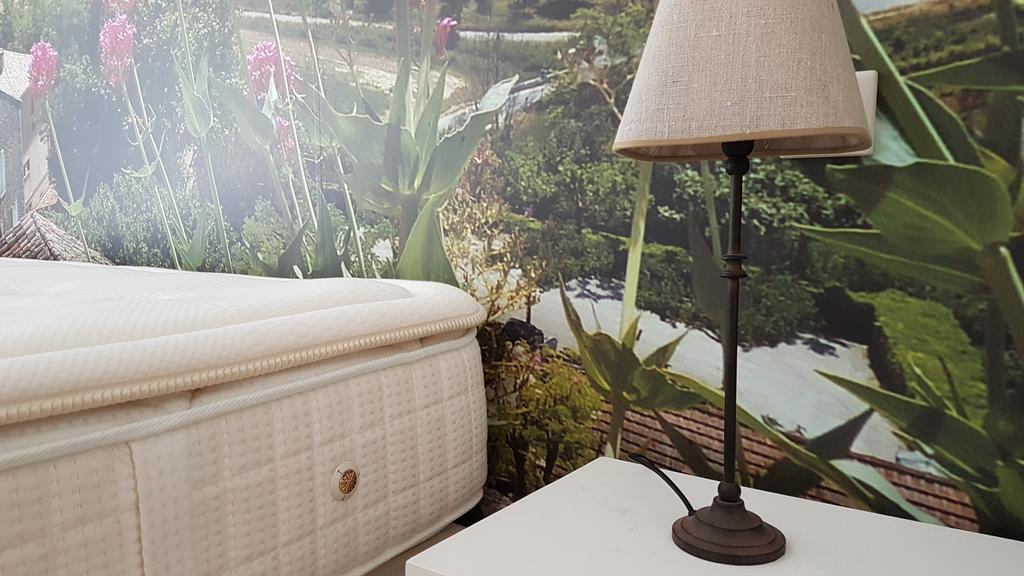 Les Mazets Du Luberon Bed & Breakfast Puget Bagian luar foto
